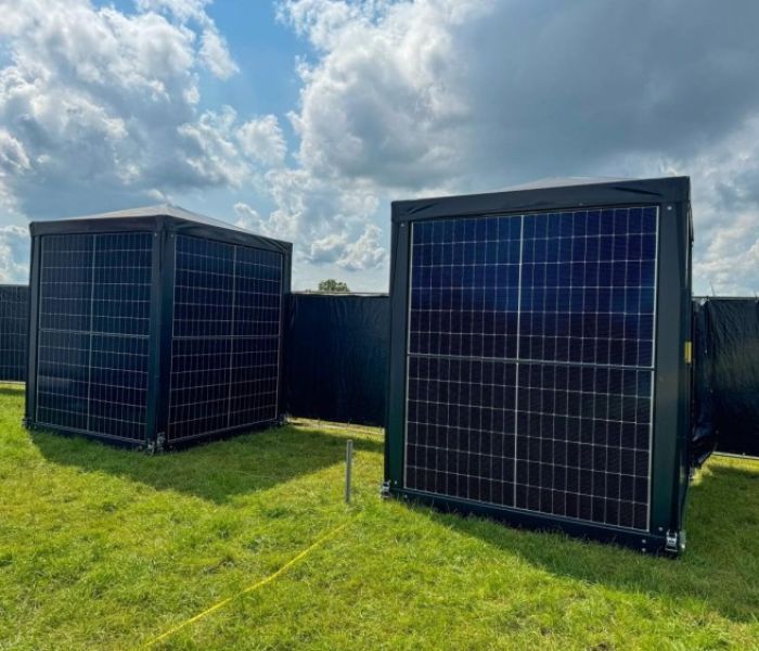 Green Energy Rocks: Die Solar-Cubes zeigen, wie erneuerbare (Foto: GP JOULE)